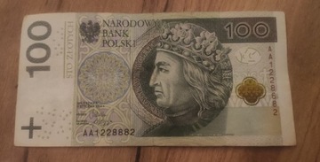 Banknot 100 zł z serii AA z ciekawym numerem!