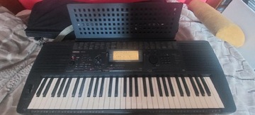 Keybord Yamaha PSR-520 z pokrowcem