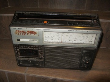 Radio RM 222 AUTOMATIC UNITRA ZRK (Opis)