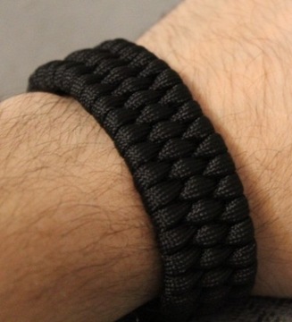 Bransoletka paracord black 