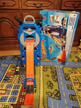 Mega Garage - Hot Wheels