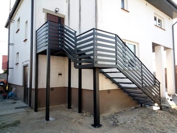 Konstrukcje schodów schody zewnętrzne wewnętrzne