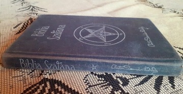 Biblia Szatana orginalne wydanie z 1996 roku.