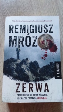 Zerwa Remigiusz Mróz