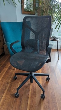 Herman Miller Cosm ergonomiczny fotel biurowy