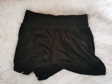 H&M mama czarne krótkie spodenki ciążowe szorty XS
