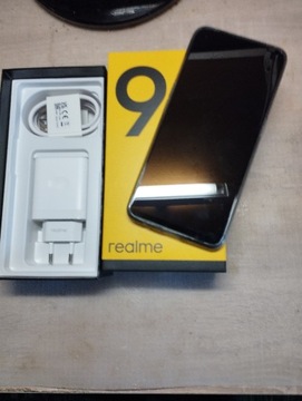 Realme 9  RMX3521 8GB  128 GB Kolor stargaze white. 