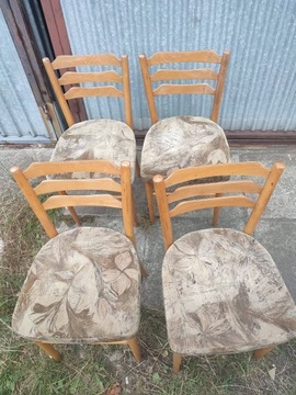 krzesła z epoki PRL