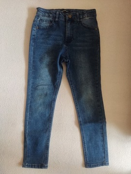 Rewelacyjne spodnie jeansowe RESERVED rozm. 128