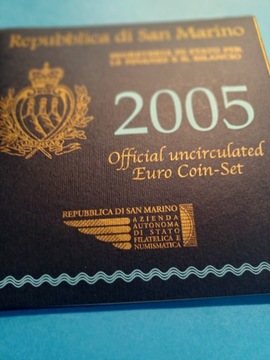 SAN MARINO Zestaw 8 monet euro + medal .Stan monet idealny . 