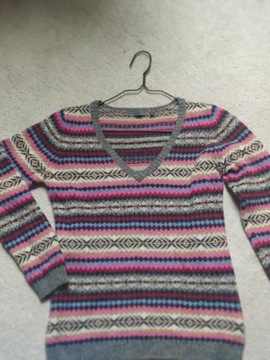Kolorowy wełniany sweterek