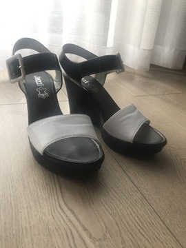Sandały damskie biało-czarne