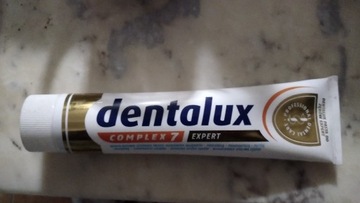 Pasta do zębów DENTALUX