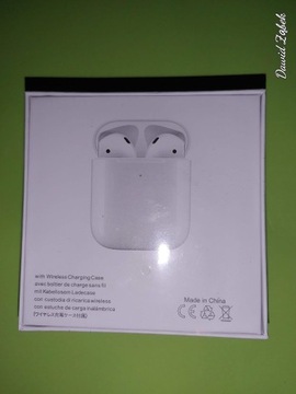 *** oryginalne *** słuchawki  *** powerbank ***