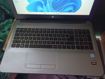 Laptop HP 15 z 8GB RAM, Radeon R5 2GB, Windows 11