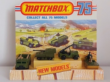 STOJAK SKLEPOWY MATCHBOX MILITARY LATA 70 RZADKOŚĆ