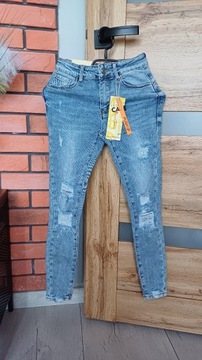 M.Sara nowe spodnie jeansowe z przetarciami 34 XS