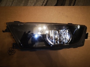 Halogen czarny lewy Skoda Octavia III (5E3)