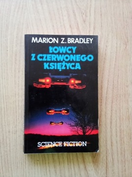 Łowcy z czerwonego księżyca.  Bradley