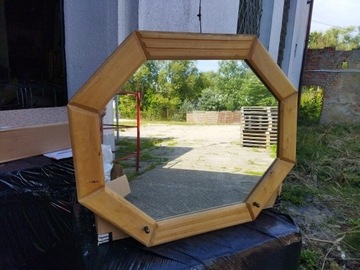 lustro w drewnianej ramie 60x50cm