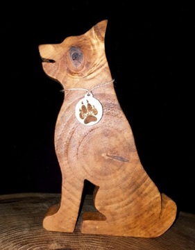 Pies z drewna figurka rękodzieło prezent 