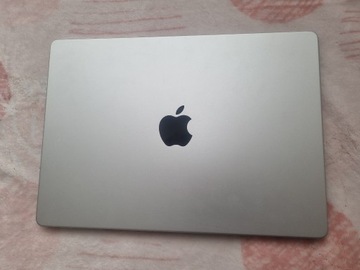 MacBook PRO A2442 EMC3650