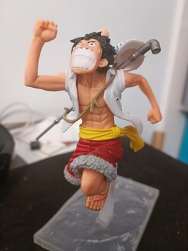 Figurka One Piece Luffy w stroju Marines