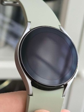 Smartwatch Samsung Galaxy Watch 4 oliwkowy + biały, rozmiar 40 mm
