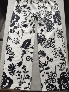 Spodnie szerokie białe czarne kwiatowy wzór guma w pasie roz.uniwersalny