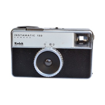 Aparat fotograficzny Kodak Instamatic 133 lata 70.