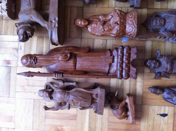 rzeźby chińskie drewniane 
