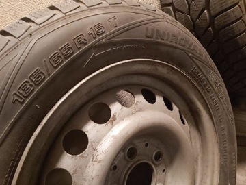 Komplet 4 kół zimowych Uniroyal 185/65 R15