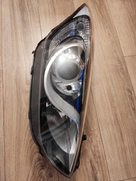 Lampa prawy przód Hyundai i30 2012r