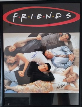 Plakat serialu "Przyjaciele" z autografami 