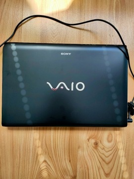 sony vaio SVE151E11M