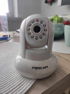 Kamera IP Foscam FI8910W