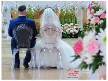 transparentne krzesła na ślub - wypożycz