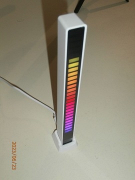 Lampka LED BAR RGB świecąca w rytm muzyki migająca