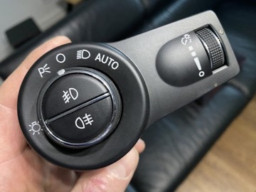 Włącznik przełącznik świateł Fiat Chrysler Alfa