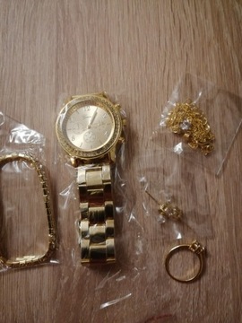 Zegarek i biżuteria w zestawie