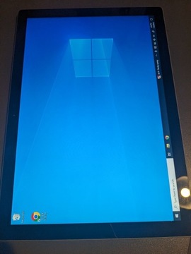 Microsoft Surface Pro4 Tablet i5 2.4GHz 8GB