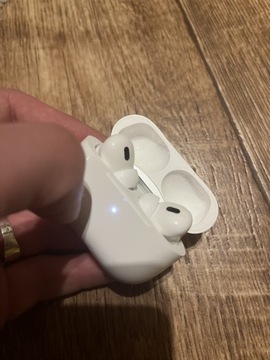 Słuchawki bezprzewodowe Apple AirPods (2generacji)
