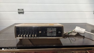 Radio budzik z zegarem vintage Grundig Sono Clock