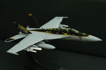 F/A-18 Hornet model metalowy 1:100 Salvat