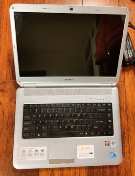 SONY VAIO NS31S 15,4" Core 2 Duo T6400, 4GB +ATI