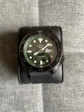 Seiko SRPJ37K1 Camo Diver