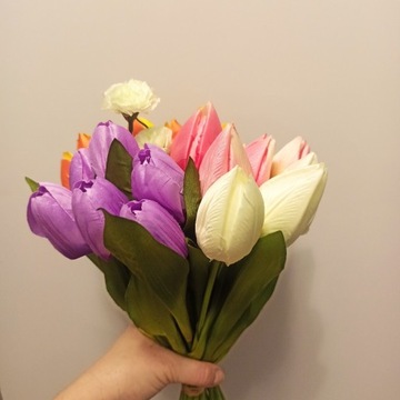 Sztuczne tulipany, kwiaty 