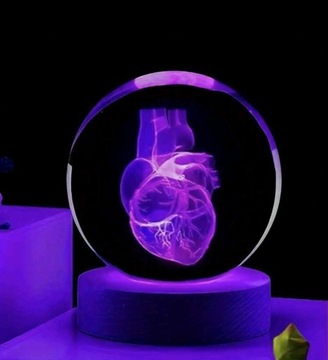 Oświetlana Kula 3D z Sercem