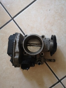 Korpus przepustnicy do Chevroleta 1.4, 1.6 DOHC