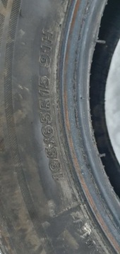 Opony zimowe Bridgestone Blizzak LM-32 R15 komplet